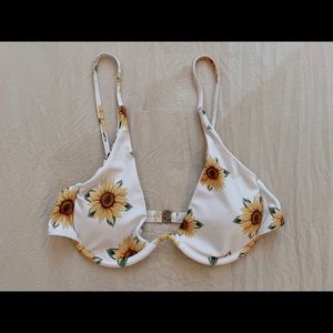 White sunflower bikini